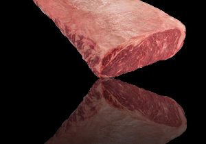 Beef Striploin, chilled Eurangus® European Full Blood Angus 150 days grain fed